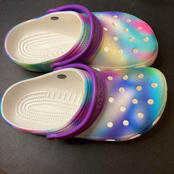 Crocs NWOT Youth Size J 3 Classic Solarized Clogs | Tie Dye Crocs| Slip On Shoes - Picture 2 of 7